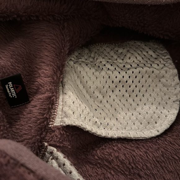 Purple Patagonia pullover - Picture 9 of 9